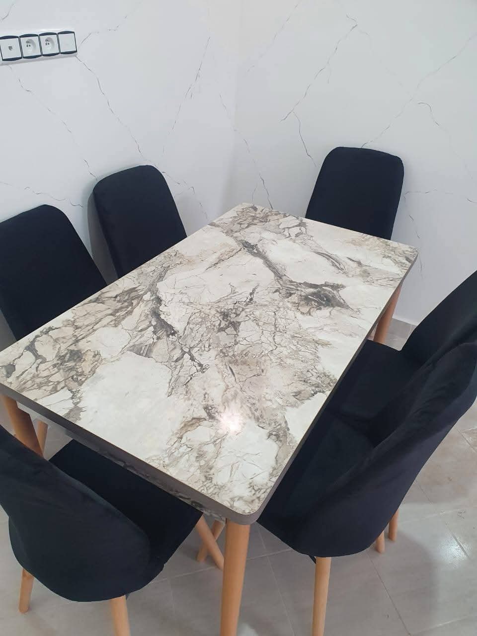 Pack AM S6 (6 Chaises + Table)